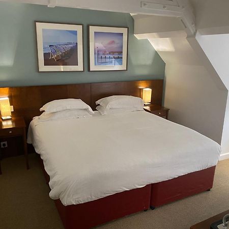 The Lodge At Meyrick Park ボーンマス エクステリア 写真