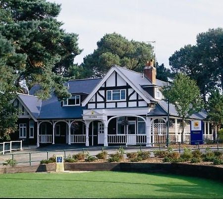 The Lodge At Meyrick Park ボーンマス エクステリア 写真