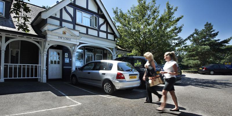 The Lodge At Meyrick Park ボーンマス エクステリア 写真